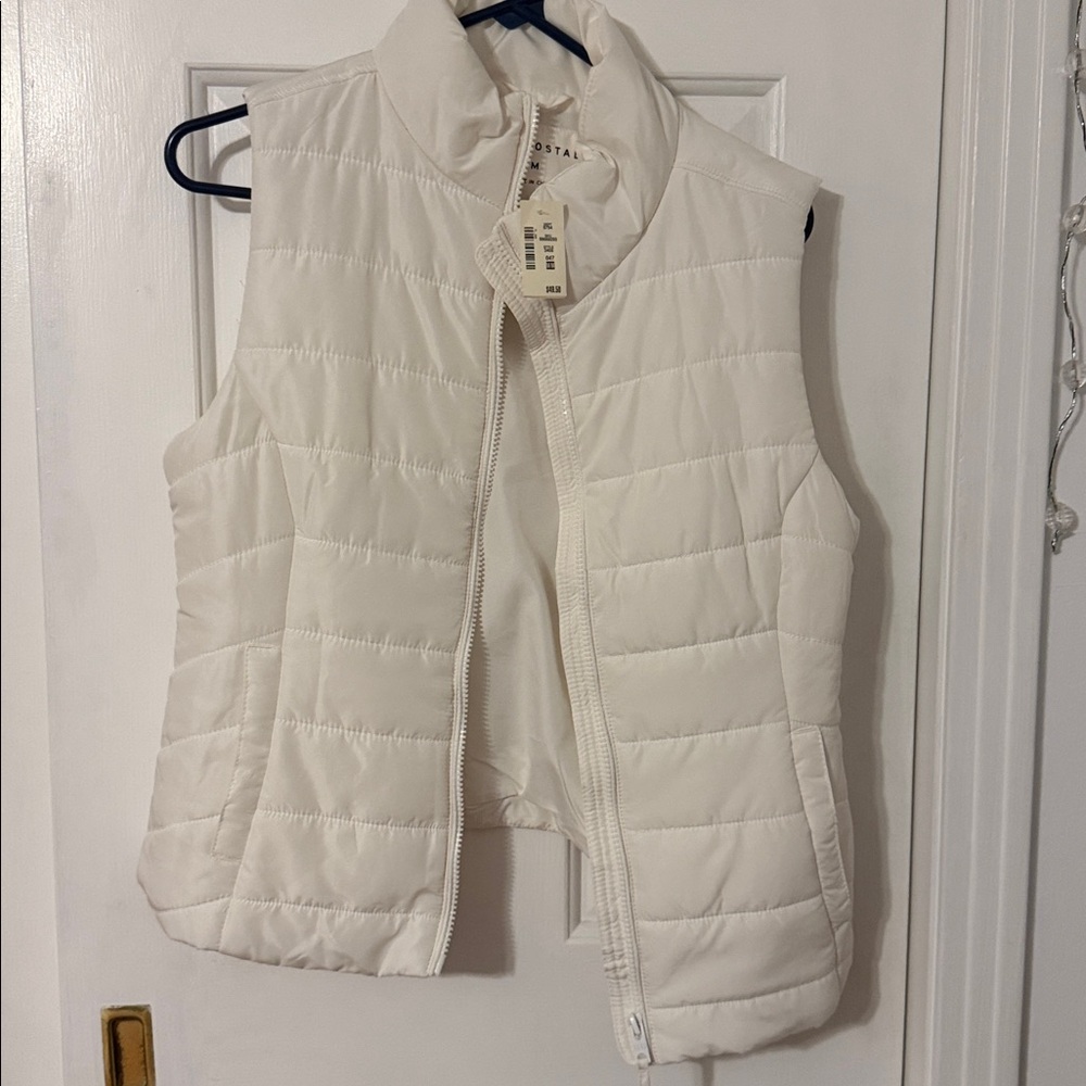 Aeropostale White Puffer Vest